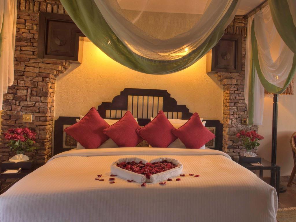 ארצ'רס פוסט Sarova Shaba Game Lodge חדר תמונה