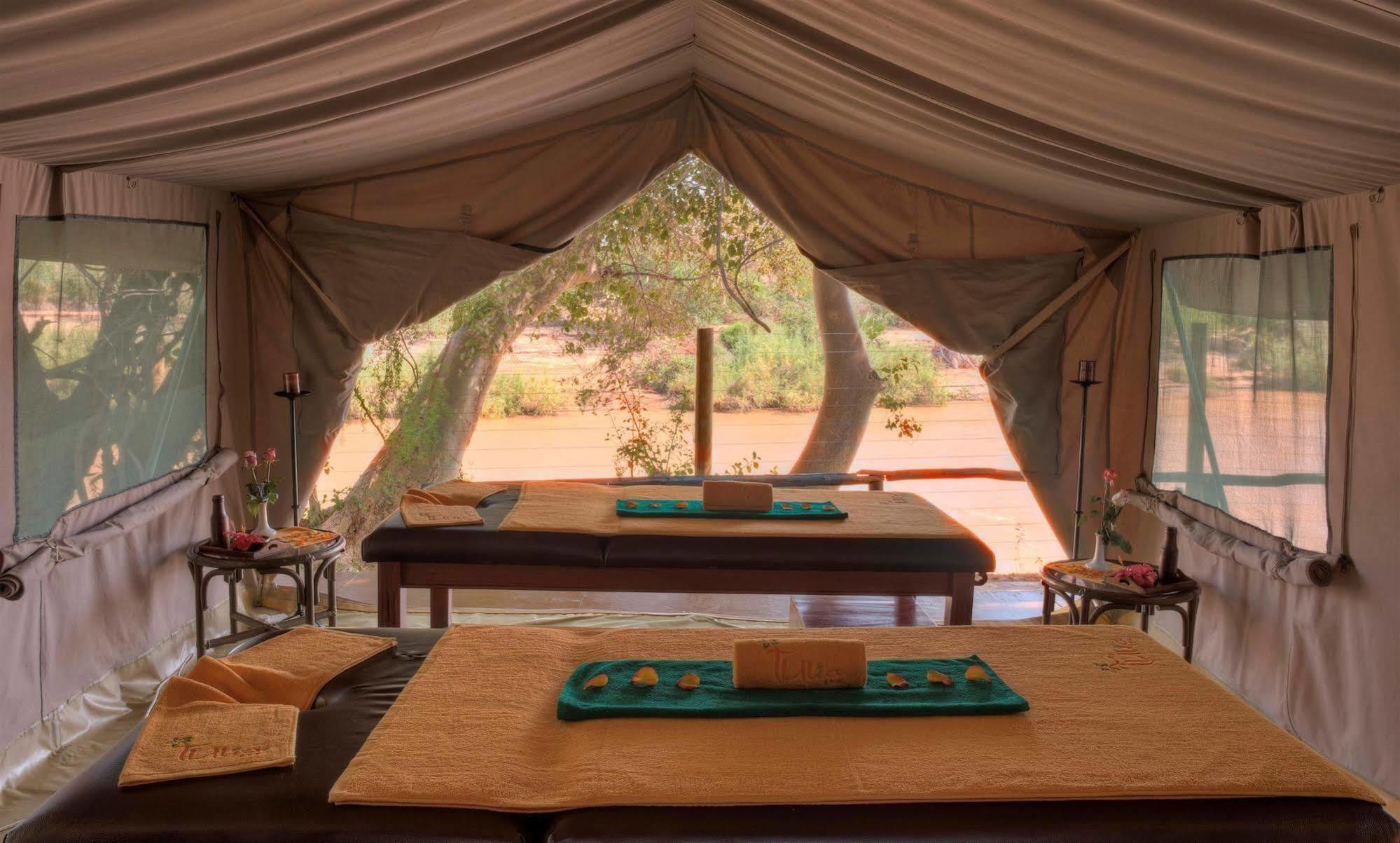 ארצ'רס פוסט Sarova Shaba Game Lodge מראה חיצוני תמונה